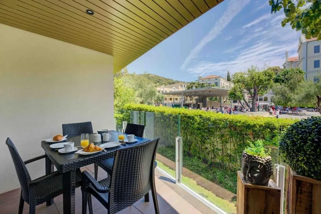 Stylish 1Bdr Apt W/Huge Balcony/Shared Roof Pool Cannes 0*,