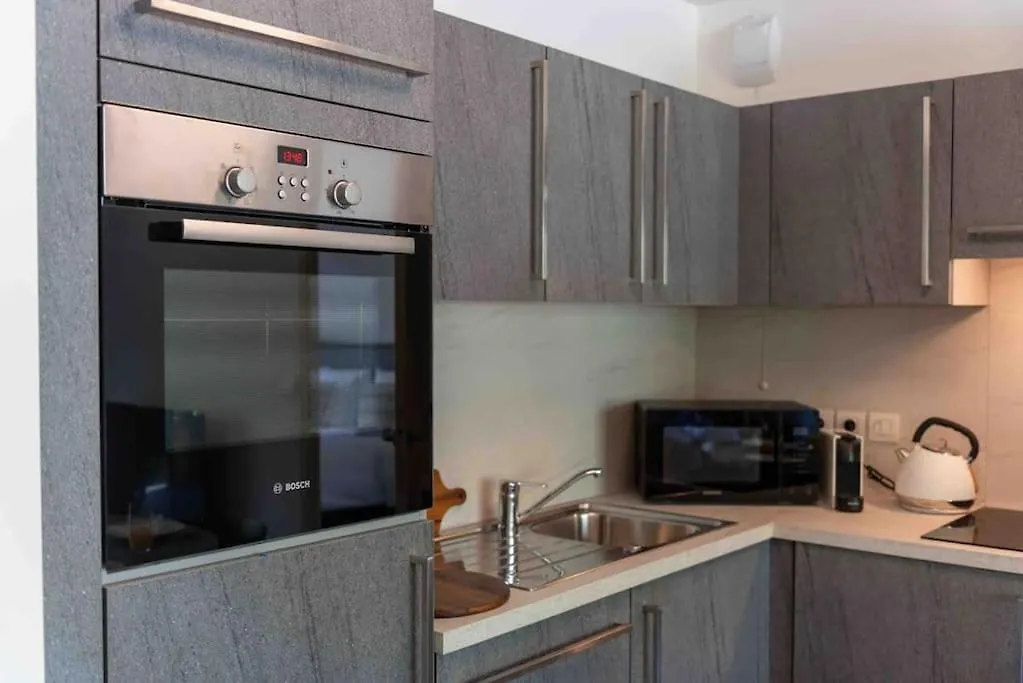 Stylish 1Bdr Apt W/Huge Balcony/Shared Roof Pool Канны Апартаменты